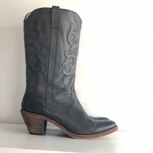 Spirit by Lucchese “Stella” cowgirl boot